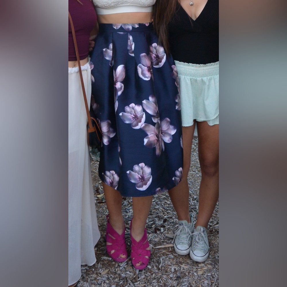 Lulu’s Flower Skirt 🌸🌷